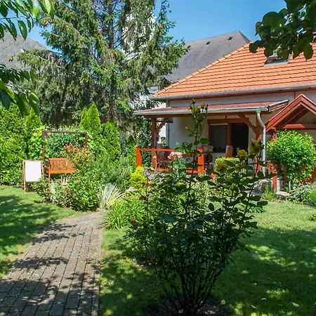 Apartman Voelgykapu Vendeghaz