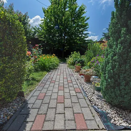 Voelgykapu Vendeghaz * Monostorapáti