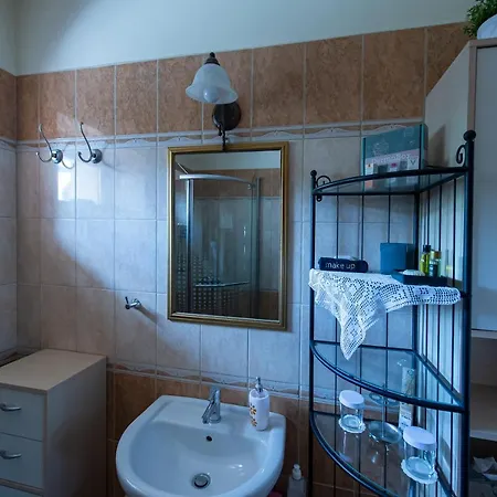 Voelgykapu Vendeghaz Apartman *